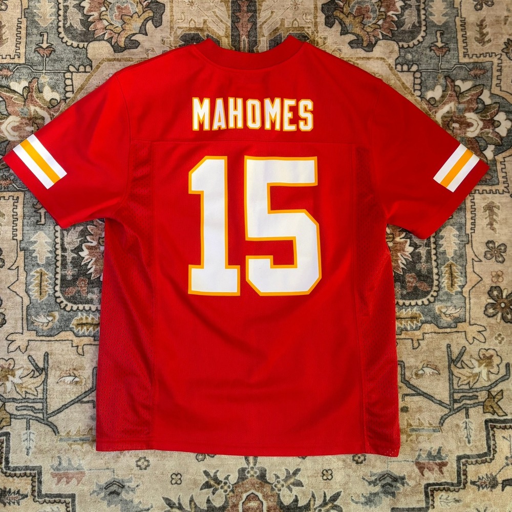 NFL Team Apparel Patrick Mahomes Kansas City Chiefs Jersey Youth Medium Red #15 - Picture 2 of 12